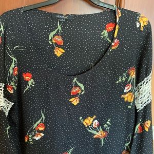 Blouse Bell Sleeves with Crochet